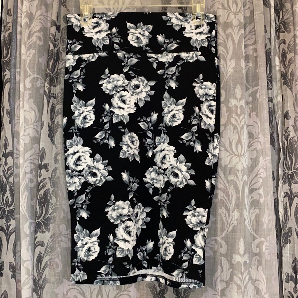 Lularoe S Cassie